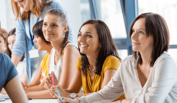 mujeres neurodivergentes en liderazgo: desafíos y claves para el éxito